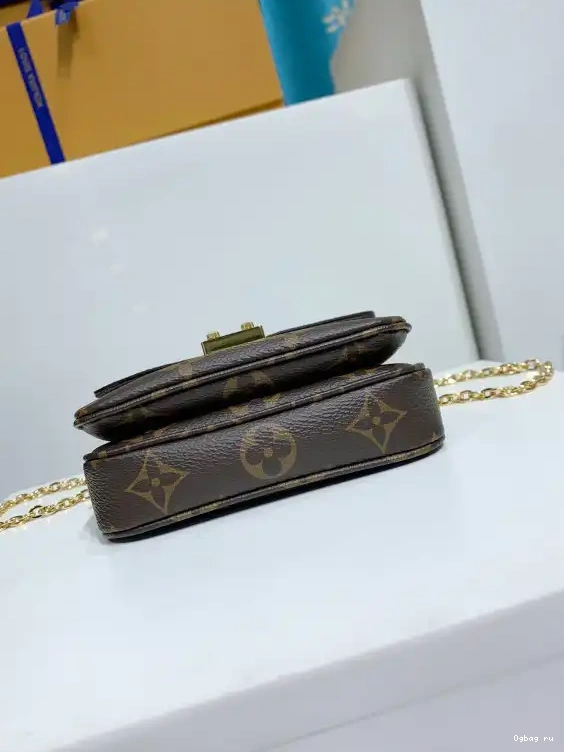 MICRO Vuitton Louis METIS 0707